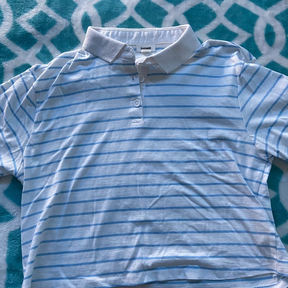 Garage cropped collard short sleeve shirt